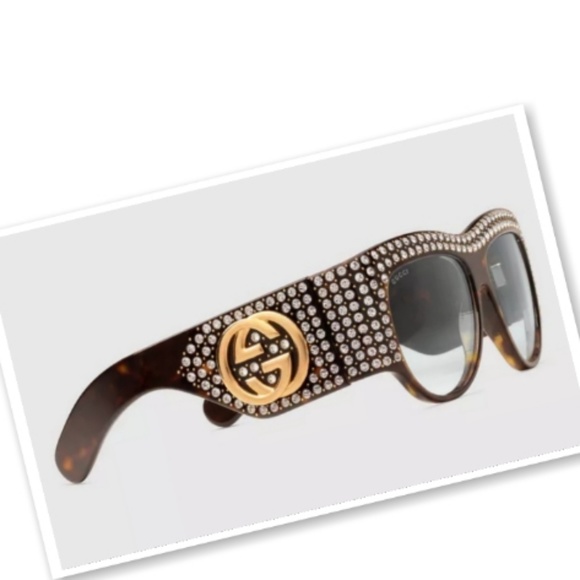 Gucci Accessories - Gucci Oversized Sunnies